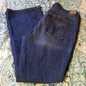 Levi jeans